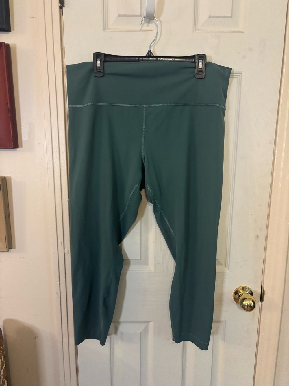lululemon athletica Deep Green High-Rise Capris